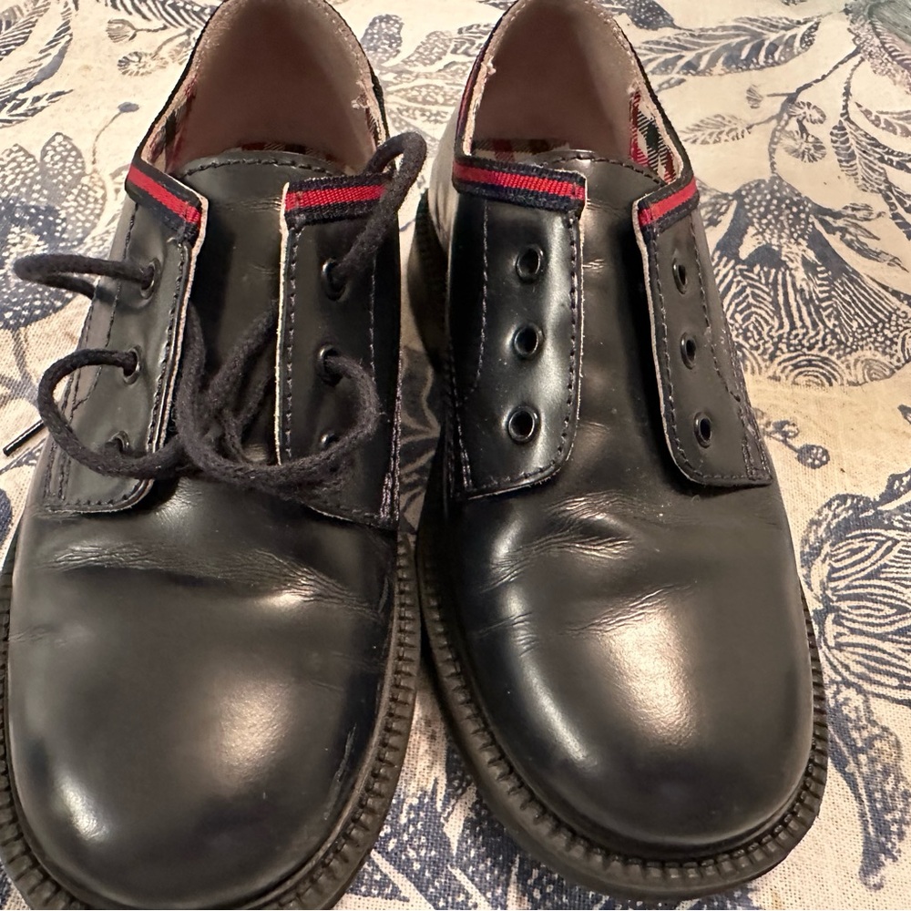 Classic Black Leather Gucci Boys Shoes